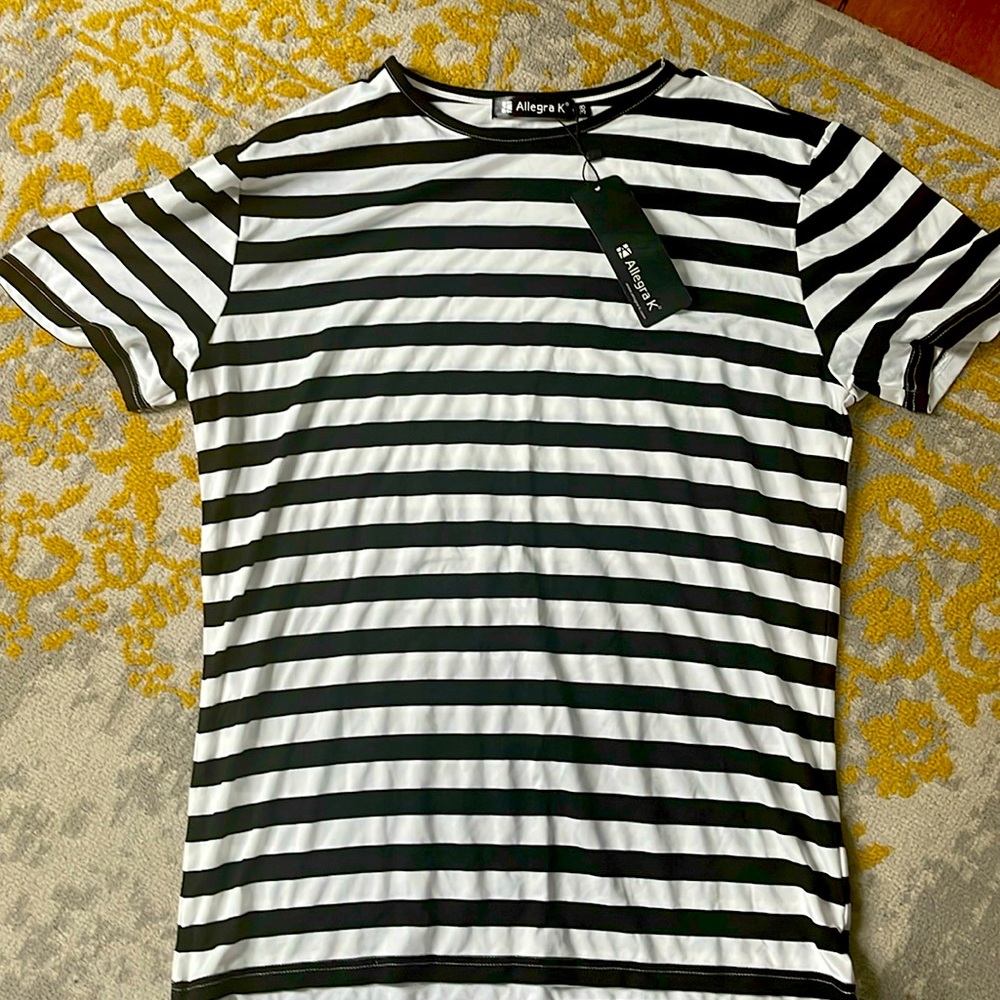 Black and white striped t shirt